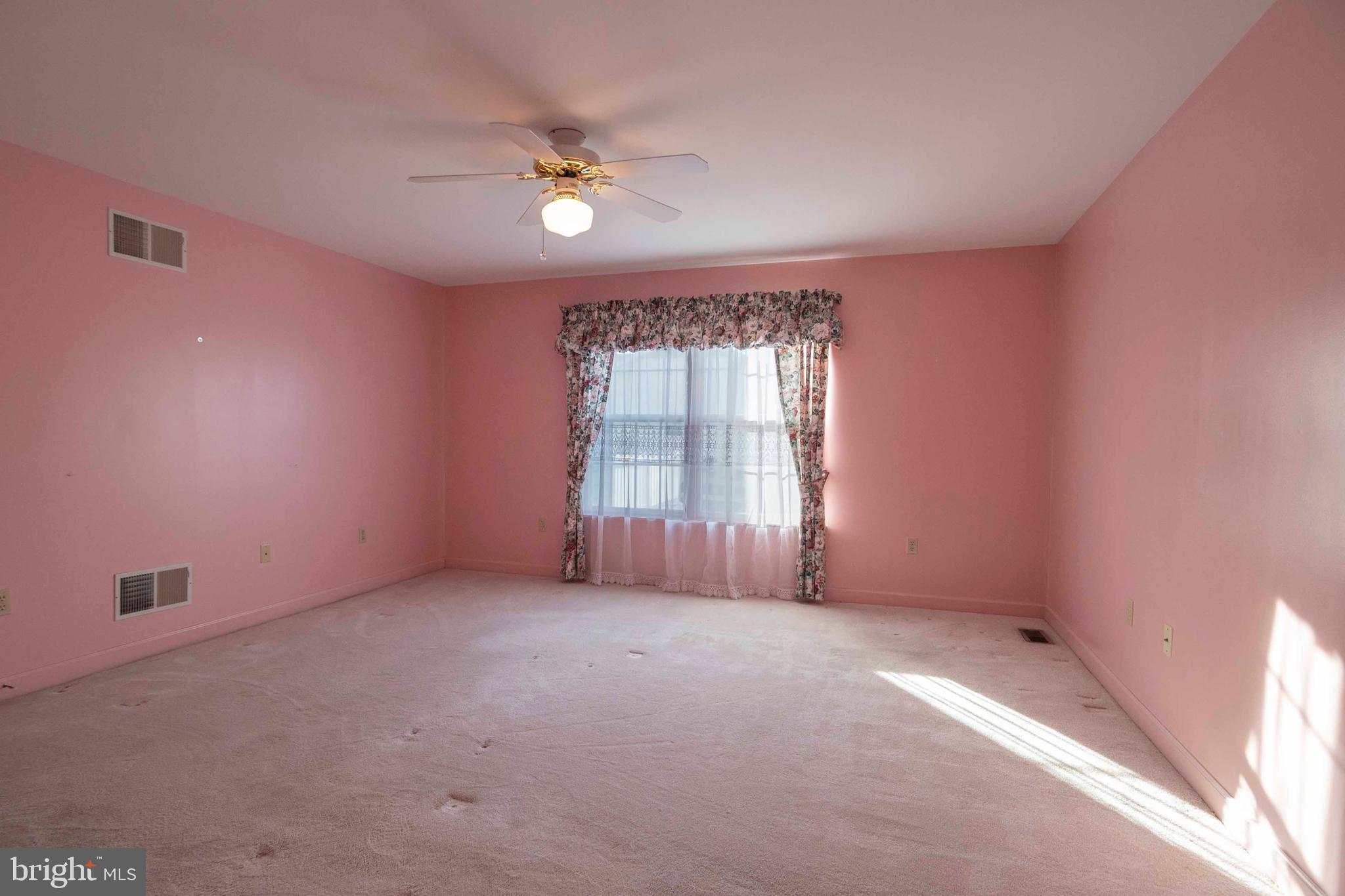 VAUGHT ESTATES - Residential