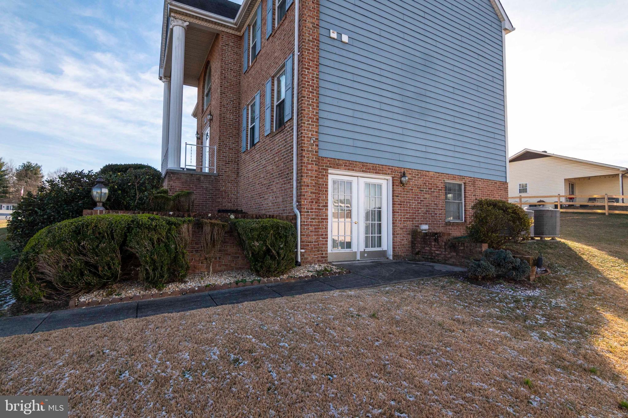 VAUGHT ESTATES - Residential