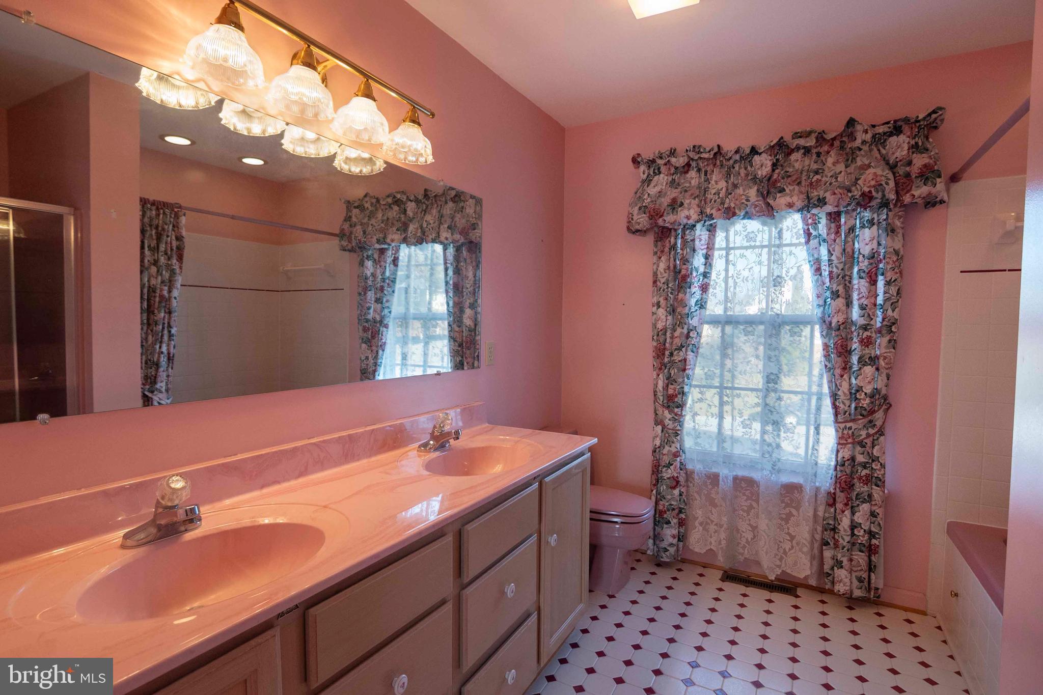 VAUGHT ESTATES - Residential