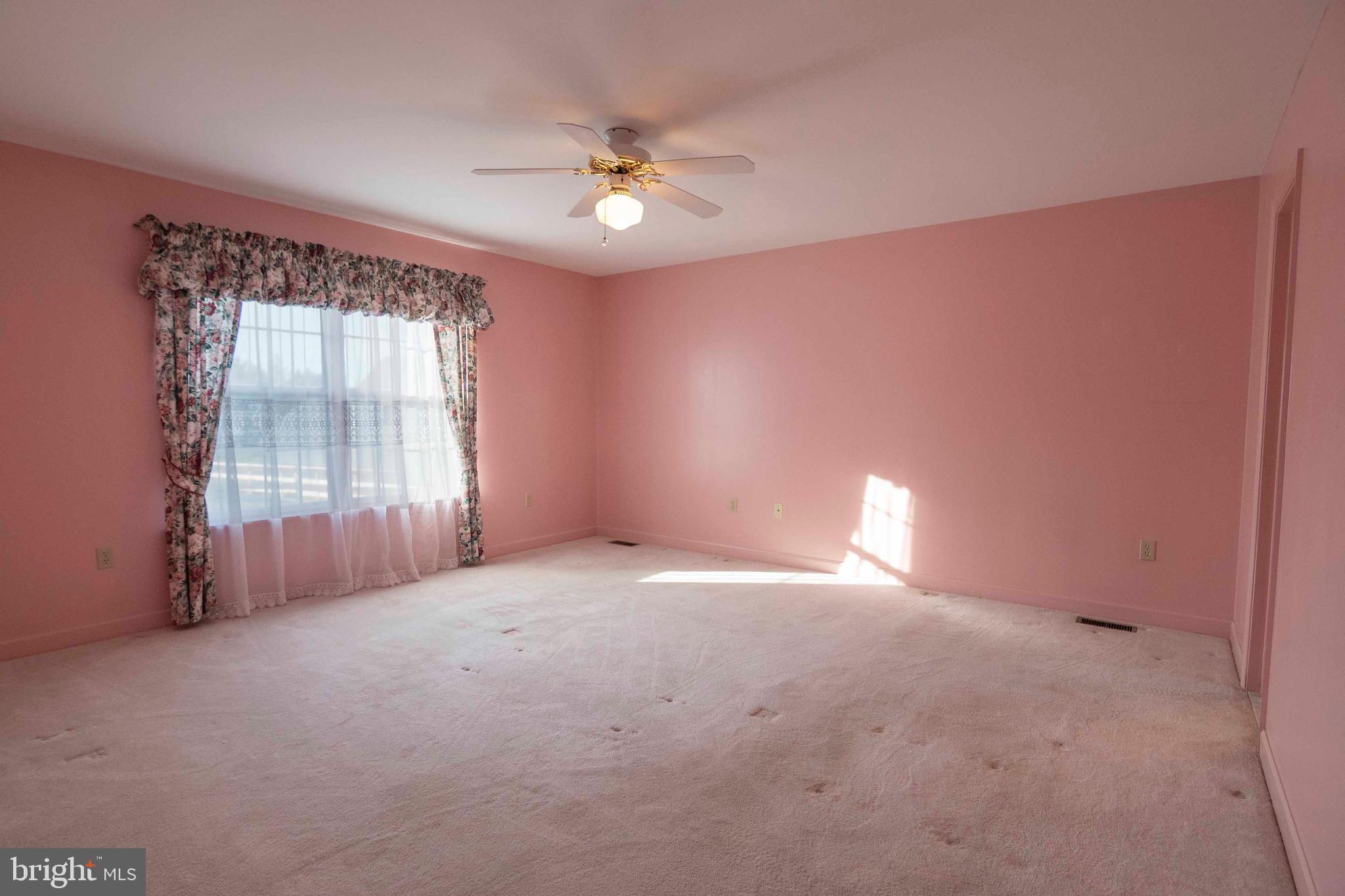 VAUGHT ESTATES - Residential