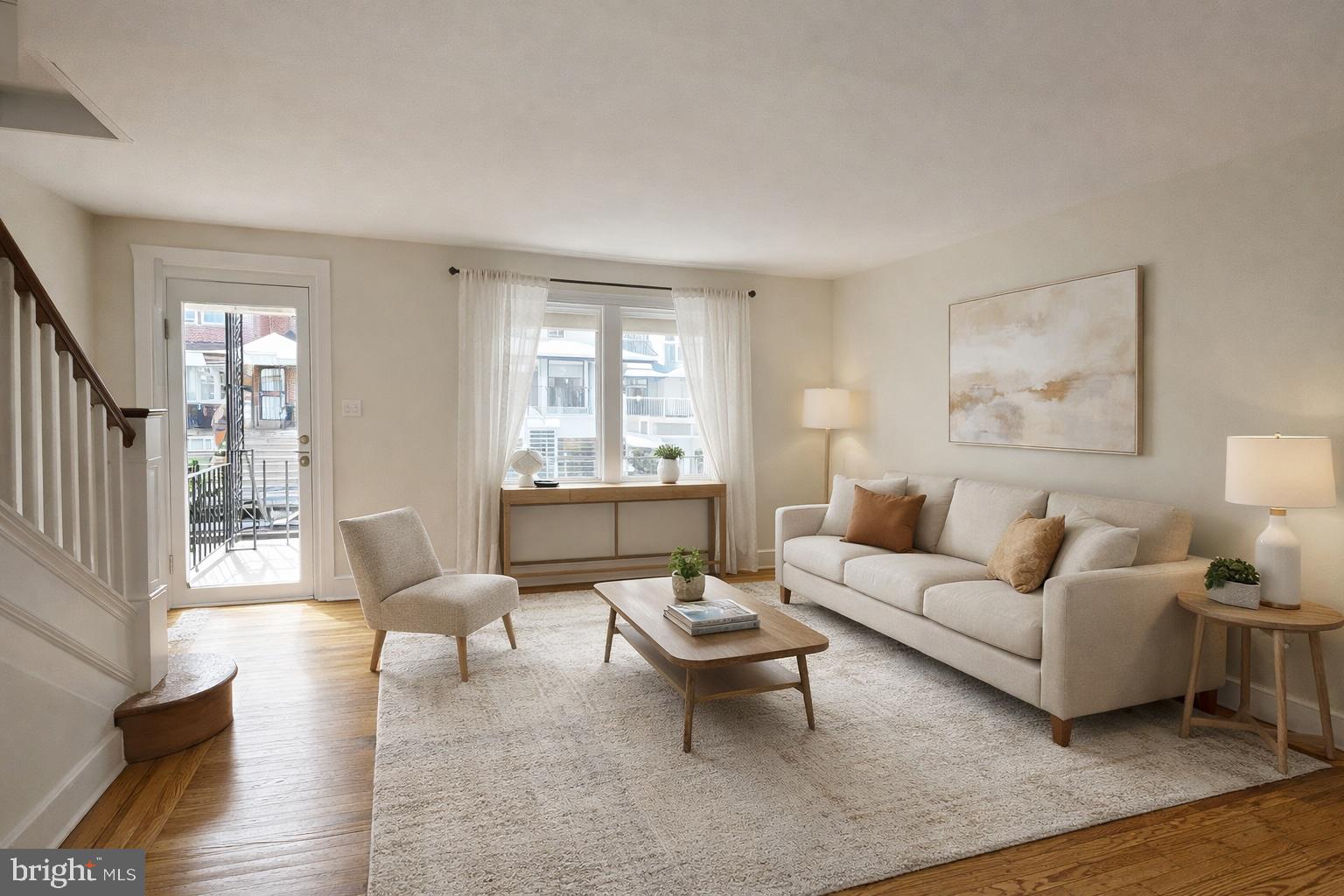 OXFORD CIRCLE - Residential