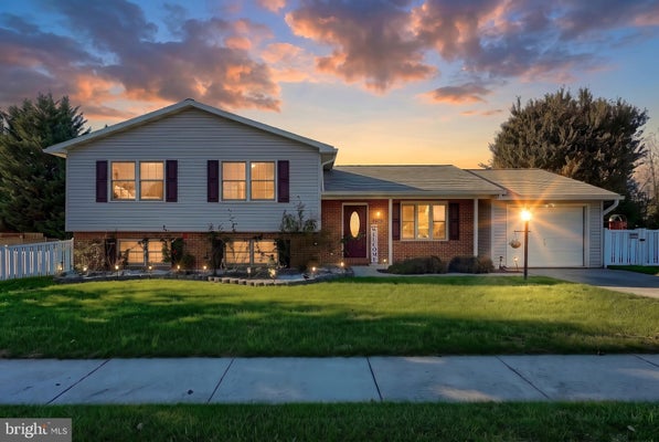 2793 BUTTERNUT LN, YORK, PA 17408 - Image a830e6129a97b1bf37f4bf3196ef2bbf/1888428534