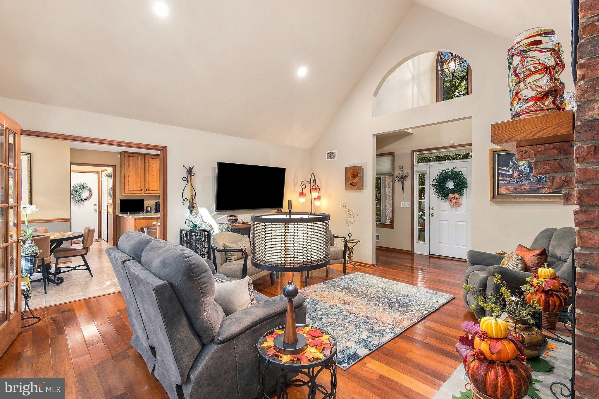 1 OAK LEAF DRIVE