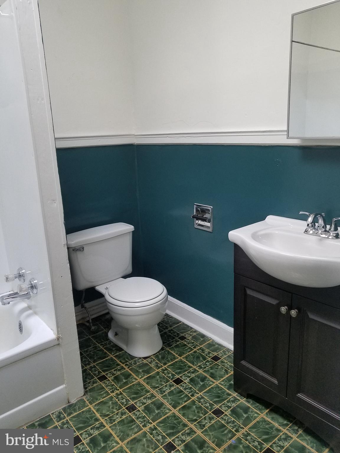 CHARLES VILLAGE - Residential Income