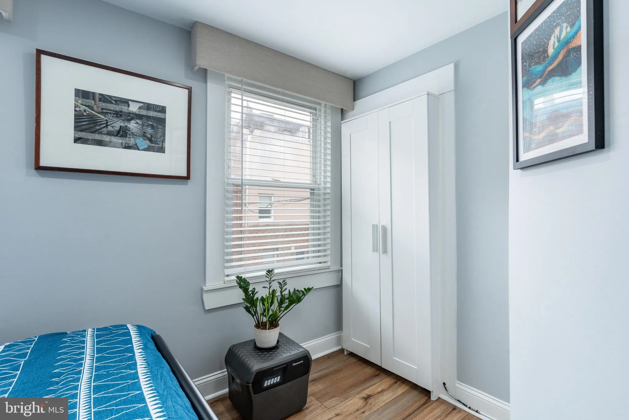 Philadelphia, Pennsylvania 19147, United States, 3 Bedrooms Bedrooms, ,3 BathroomsBathrooms,Residential,Contingent,90937