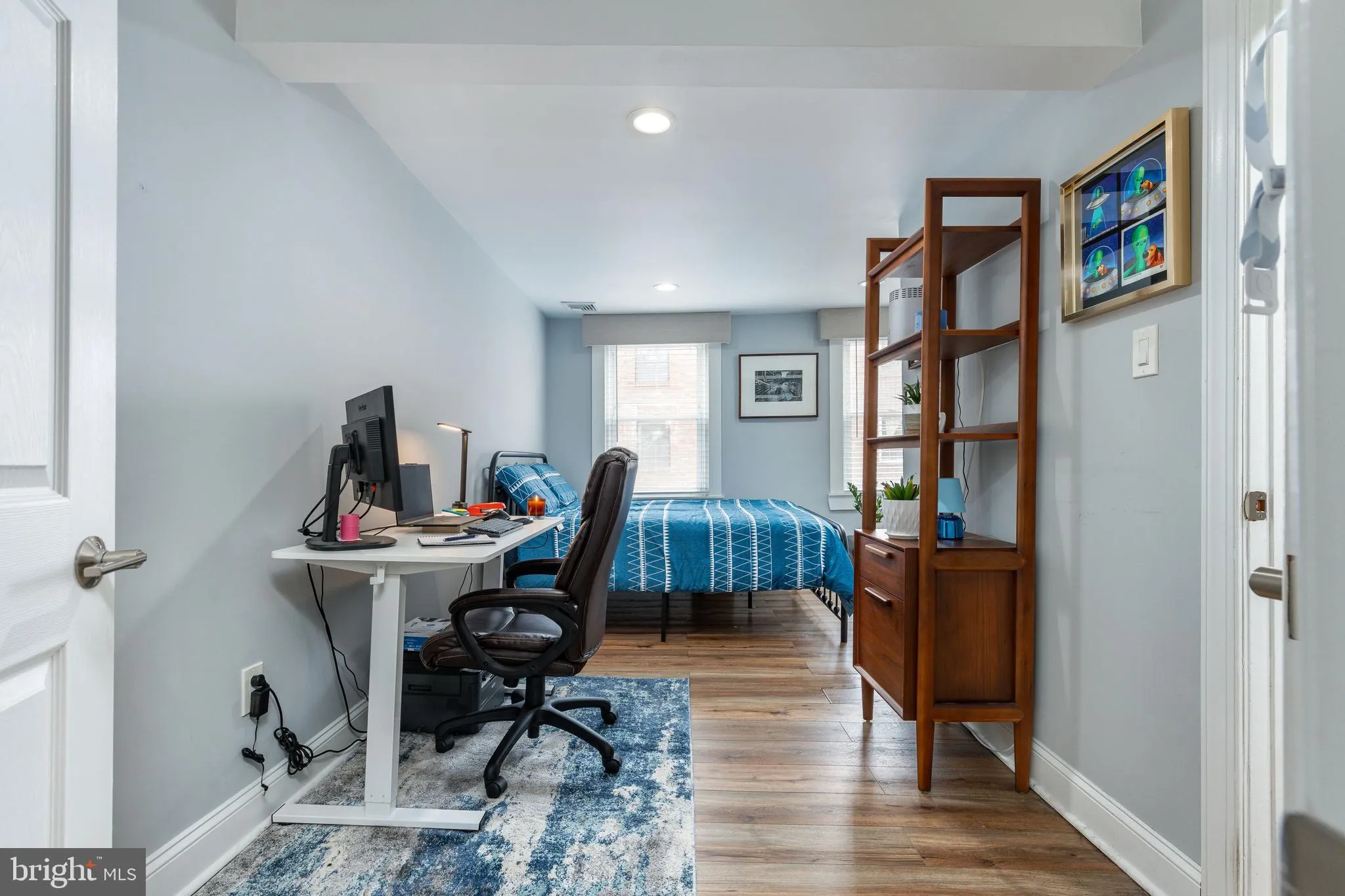 Philadelphia, Pennsylvania 19147, United States, 3 Bedrooms Bedrooms, ,3 BathroomsBathrooms,Residential,Contingent,90937