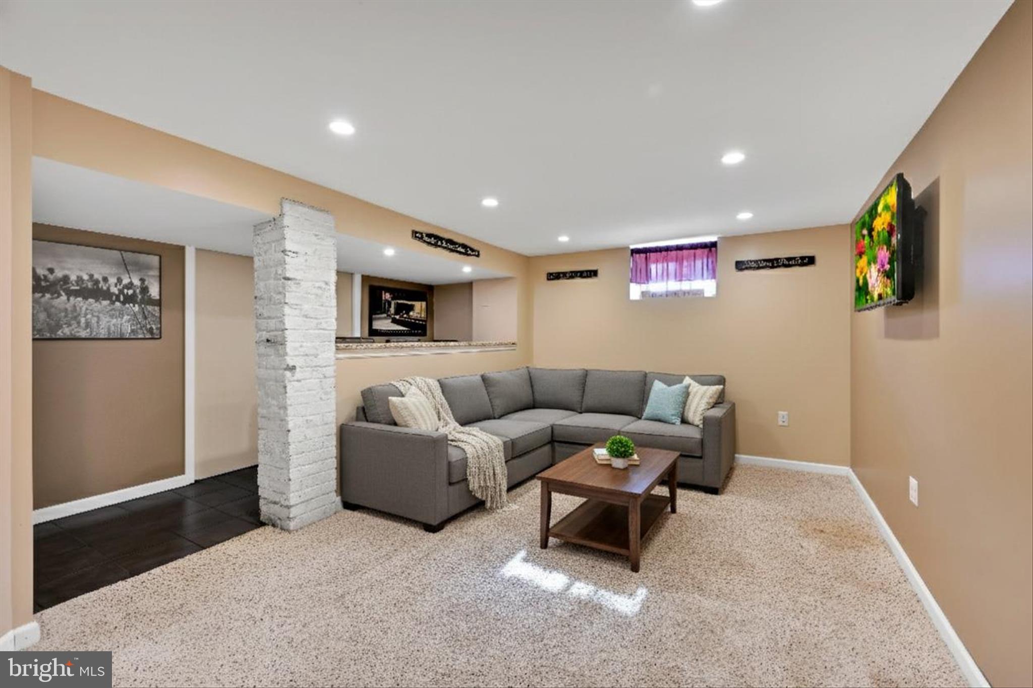 STONEY CREEK - Residential