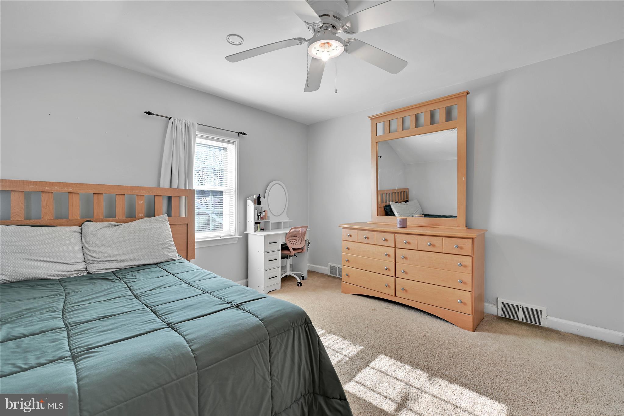 STONEY CREEK - Residential