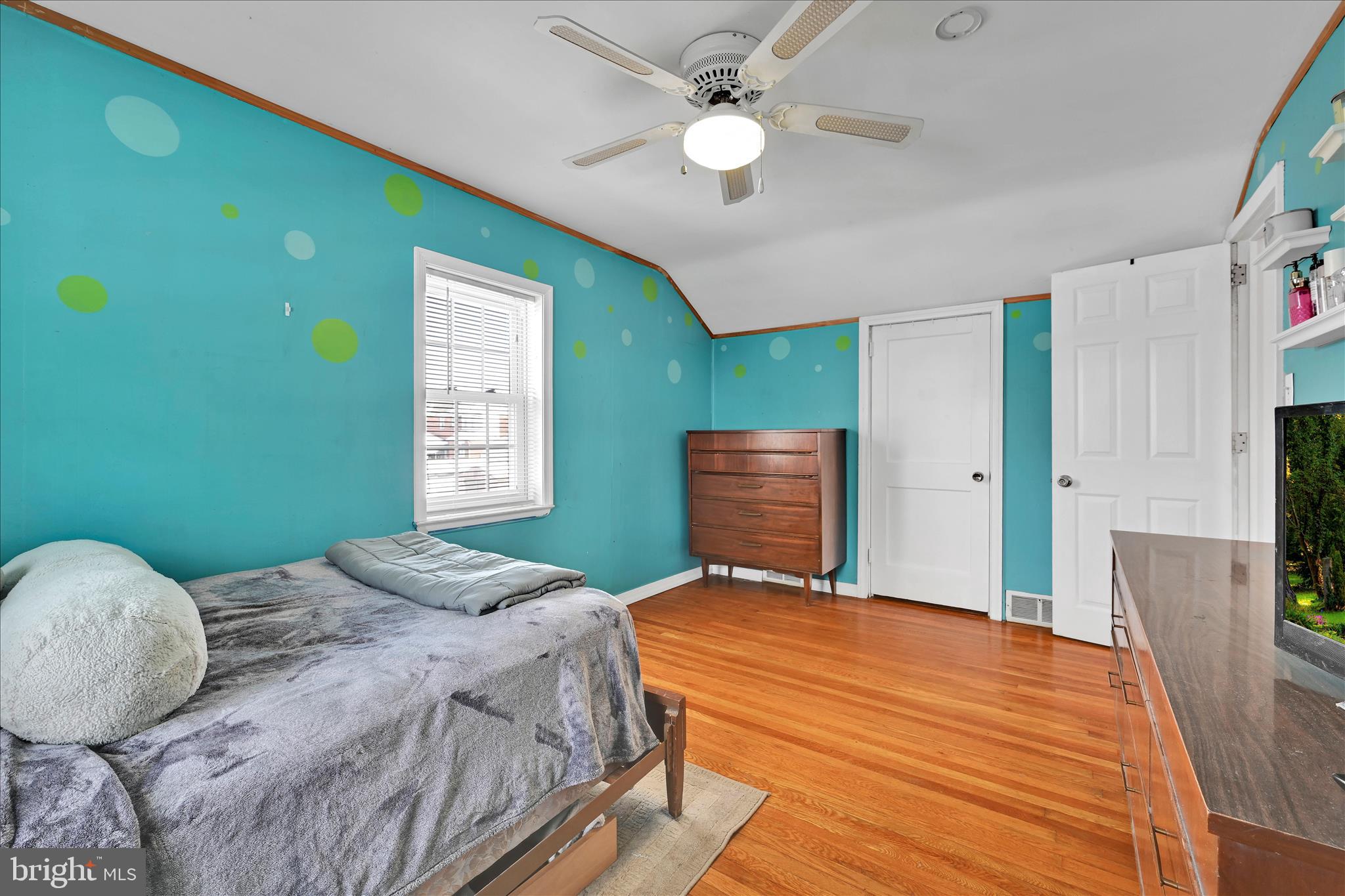 STONEY CREEK - Residential