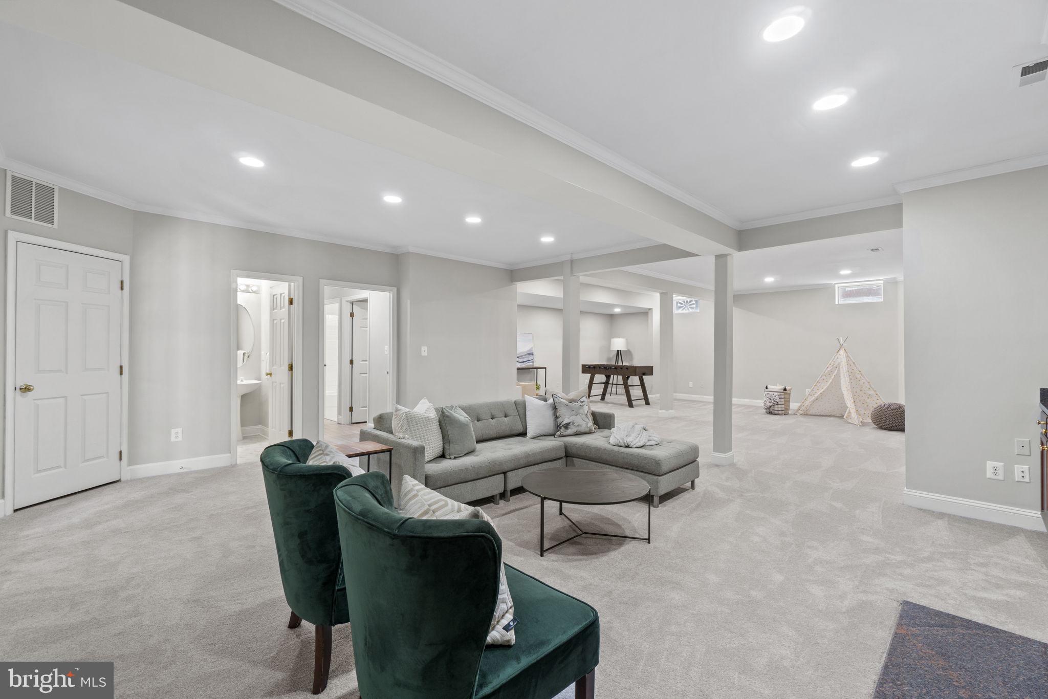 PINEY GLEN VILLAGE - Residential