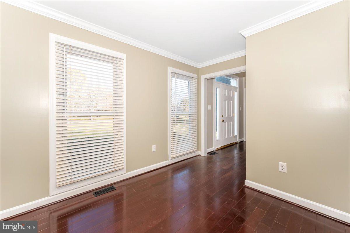 ELIZABETH'S DELIGHT - Residential