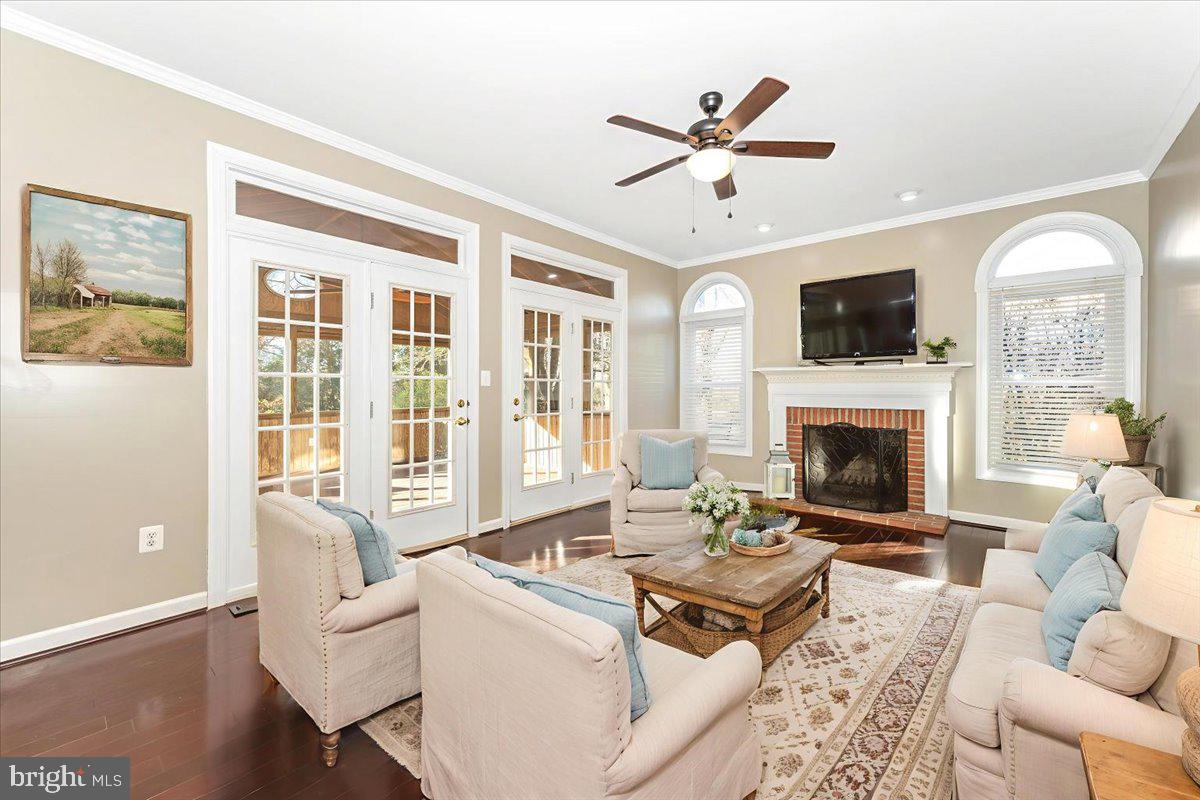 ELIZABETH'S DELIGHT - Residential