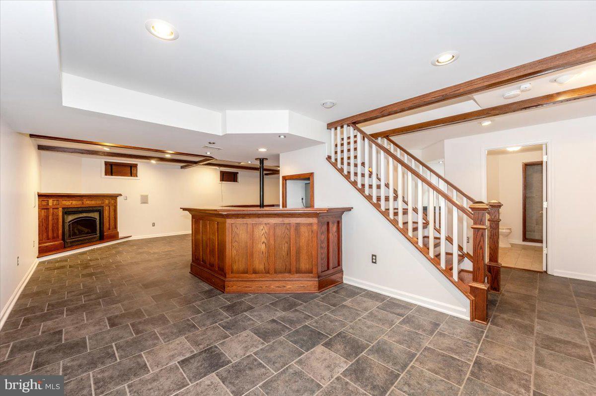 ELIZABETH'S DELIGHT - Residential