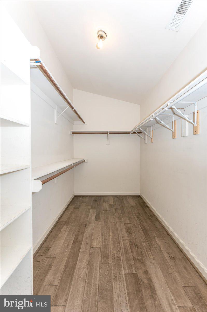 ELIZABETH'S DELIGHT - Residential