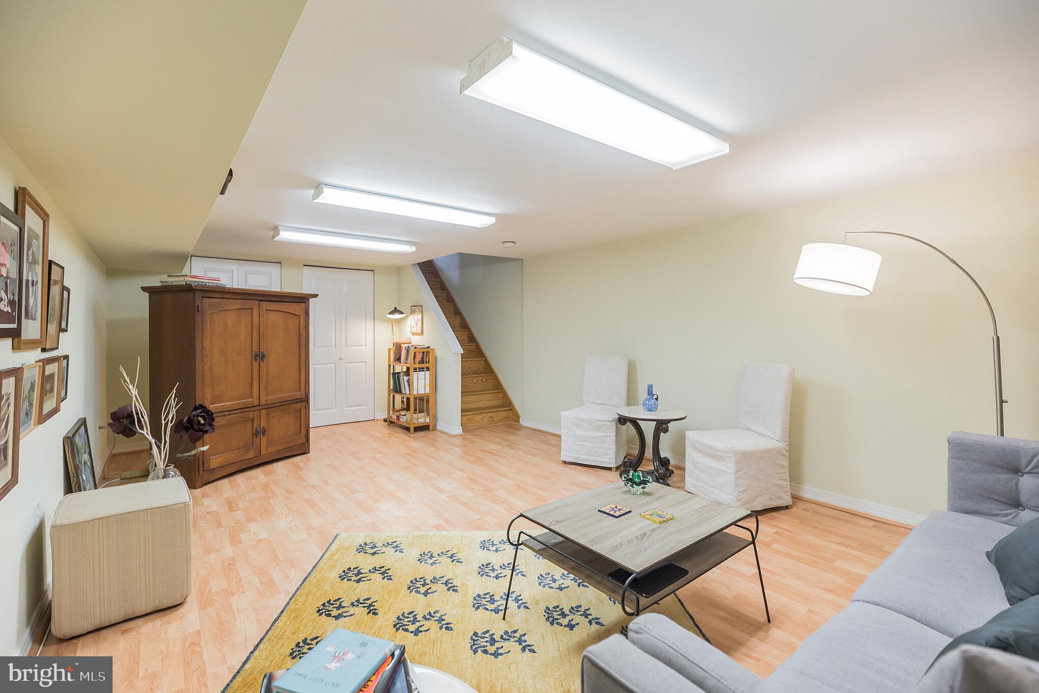 PASSYUNK SQUARE - Residential