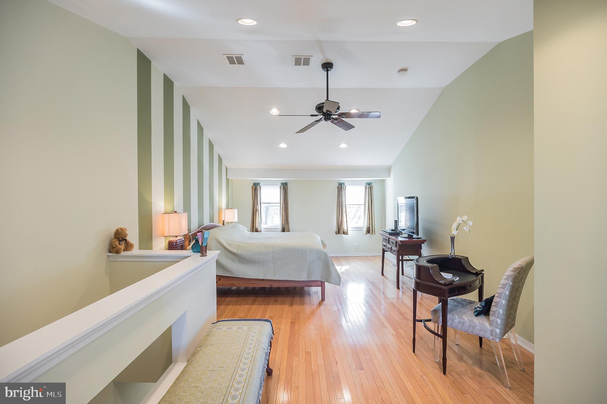 PASSYUNK SQUARE - Residential