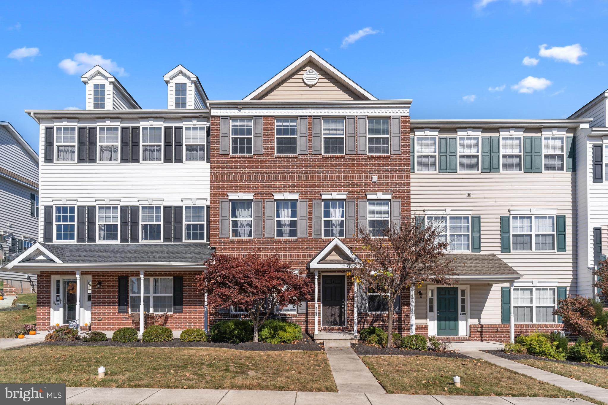 Welcome to this 3 bedroom 2 1/2 bath available for rent. Located in the highly desirable Northgate
Community it offers it's residents a neighborhood playground with nearby local shopping and eateries.
It is conveniently situated near PA Turnpike, Routes 309,29,100 and 663.