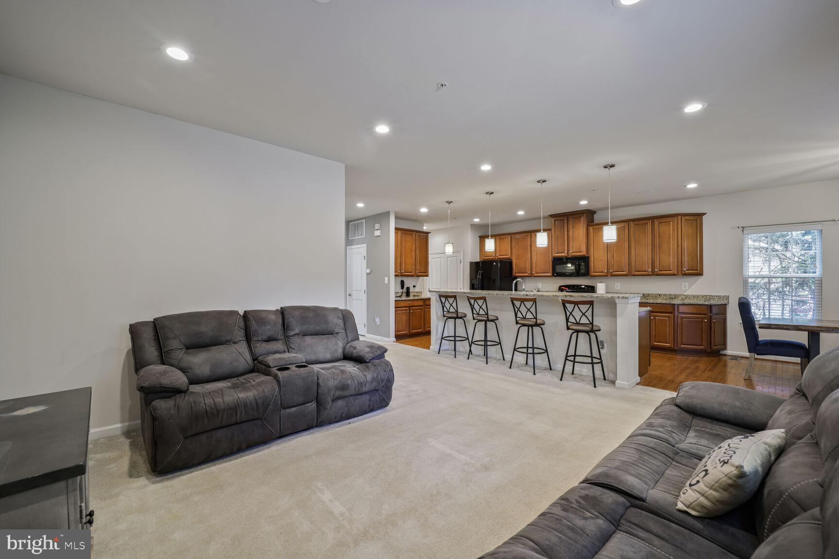 THE CRESCENT AT CHERRY LANE - Residential