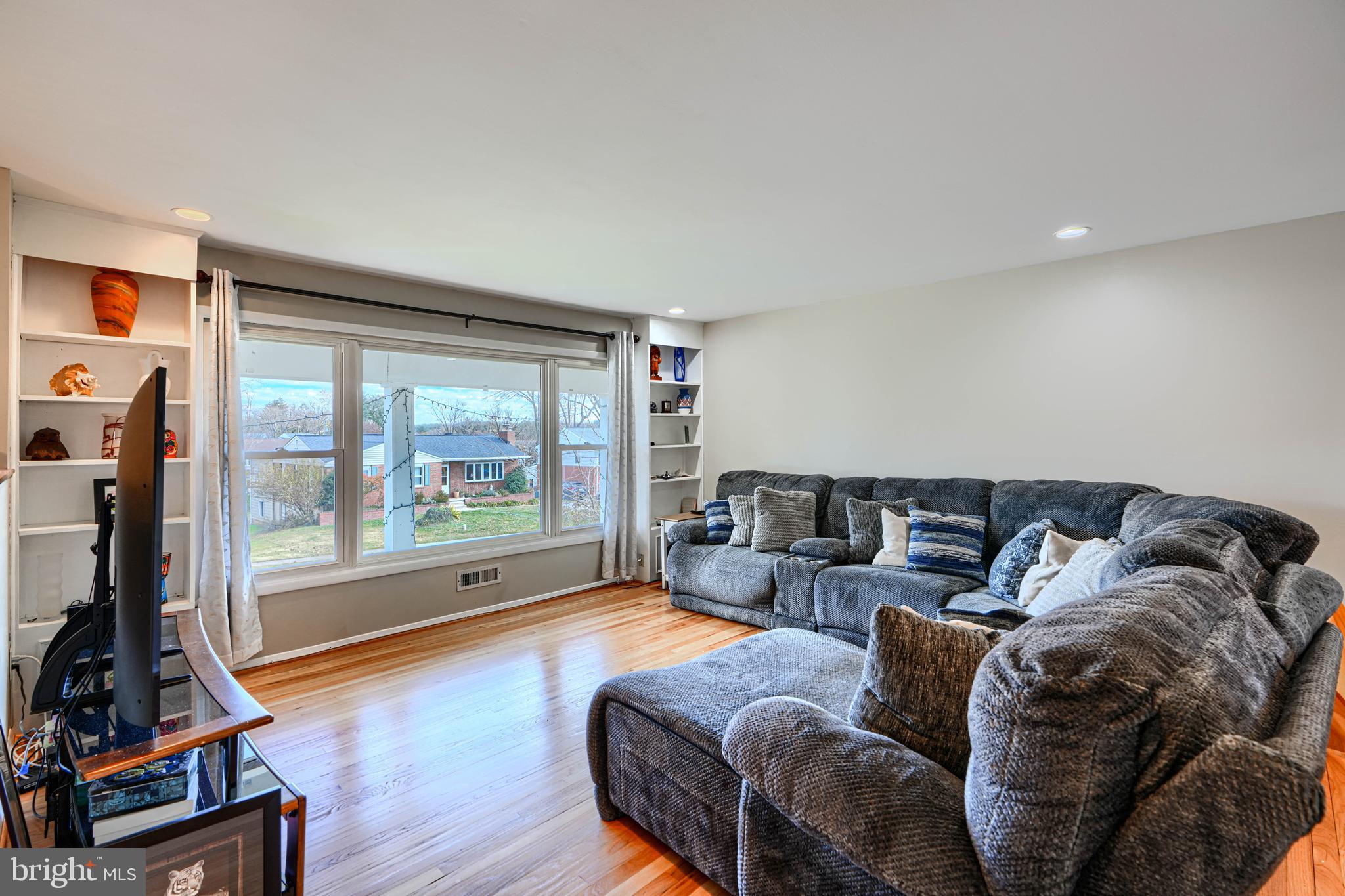 FOUNTAIN HILL - Residential