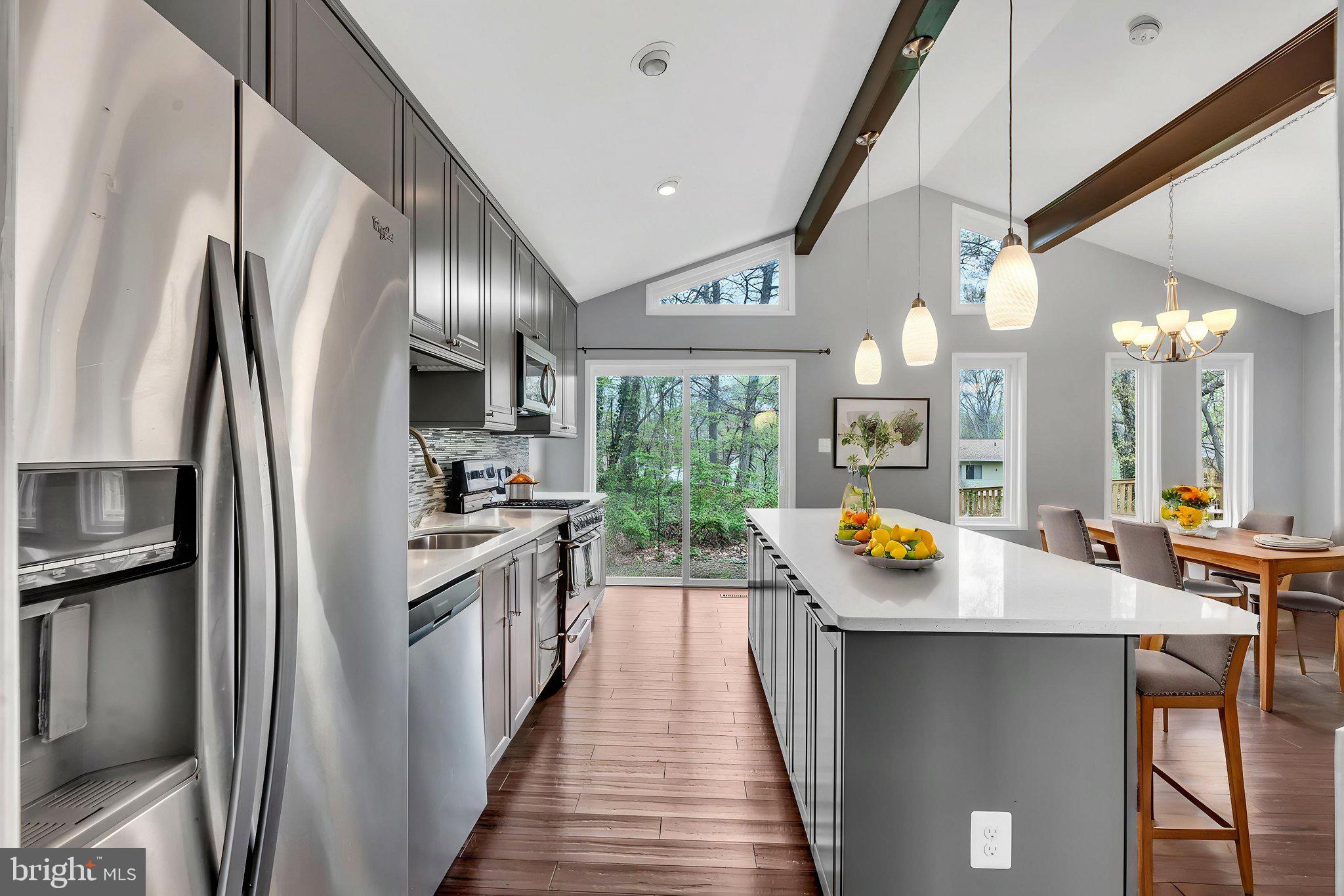 LAKE RIDGE - Residential