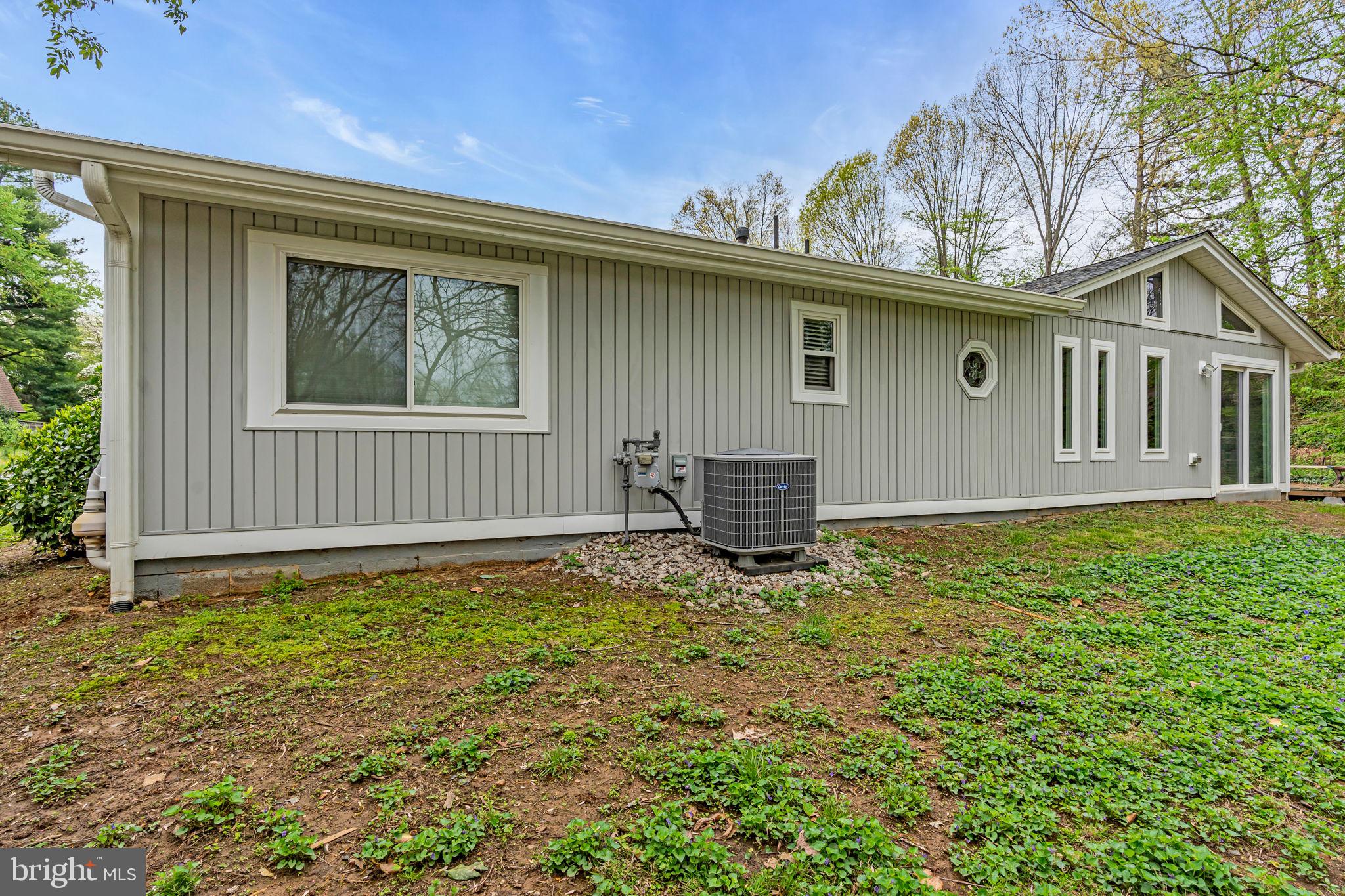 LAKE RIDGE - Residential