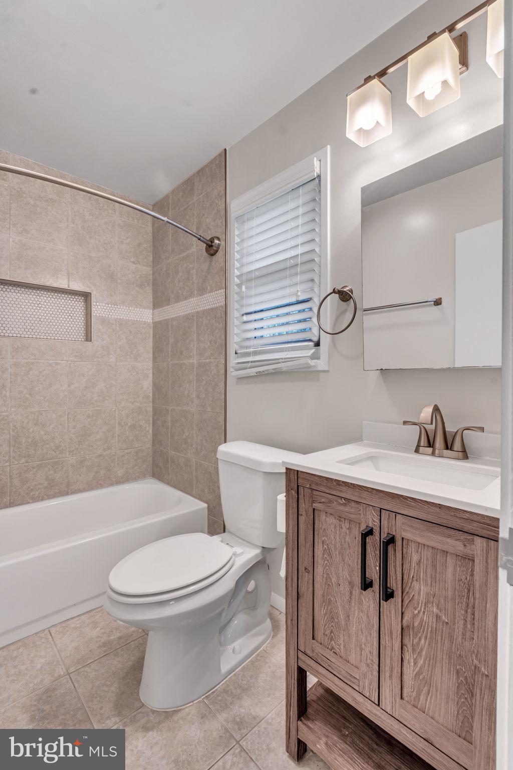 LAKE RIDGE - Residential