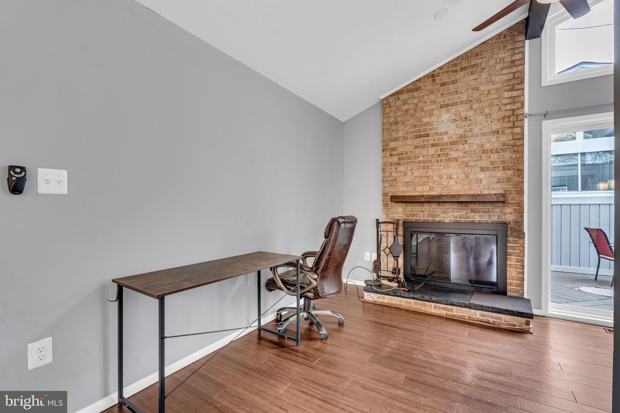 LAKE RIDGE - Residential