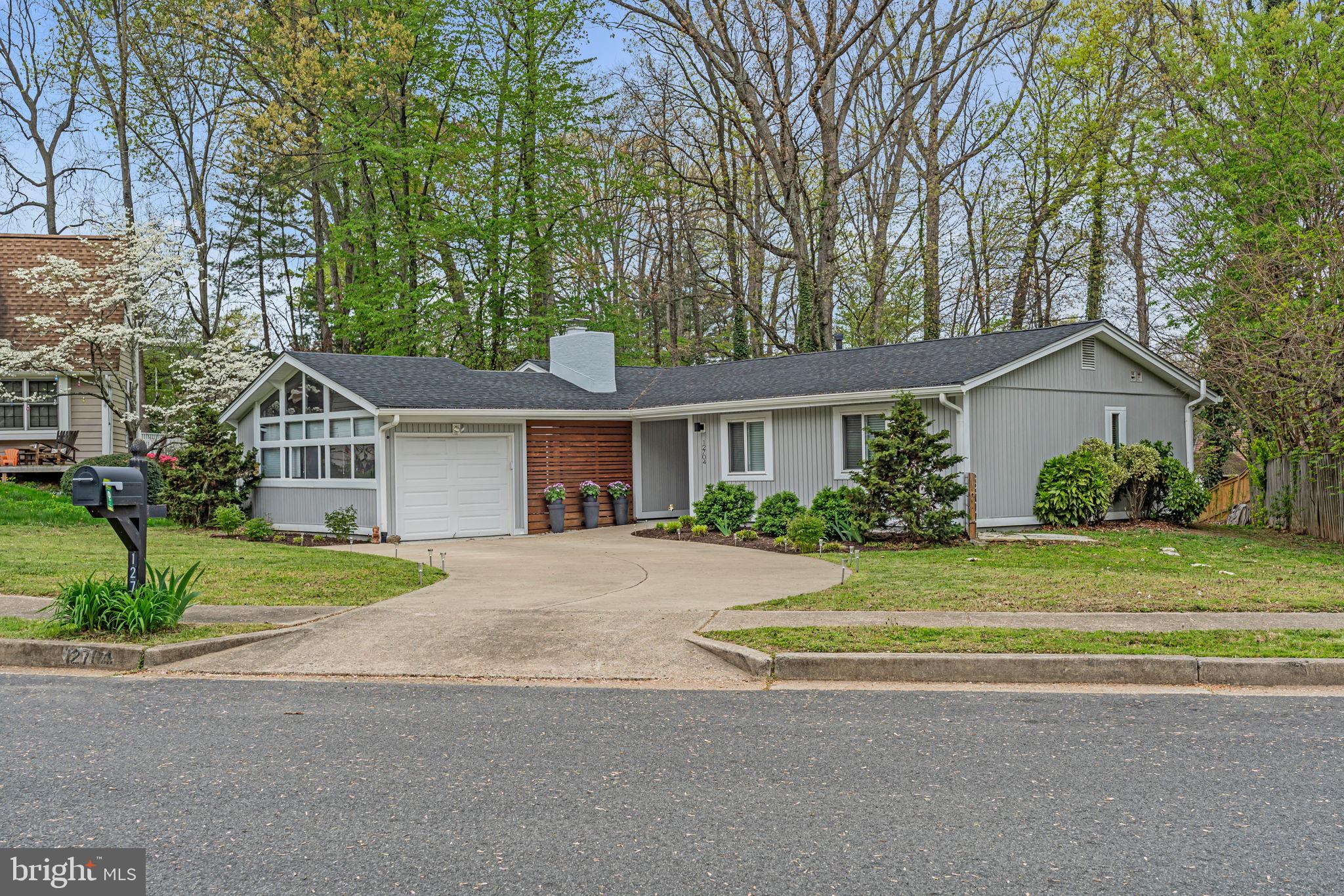 12704 WESTPORT LANE