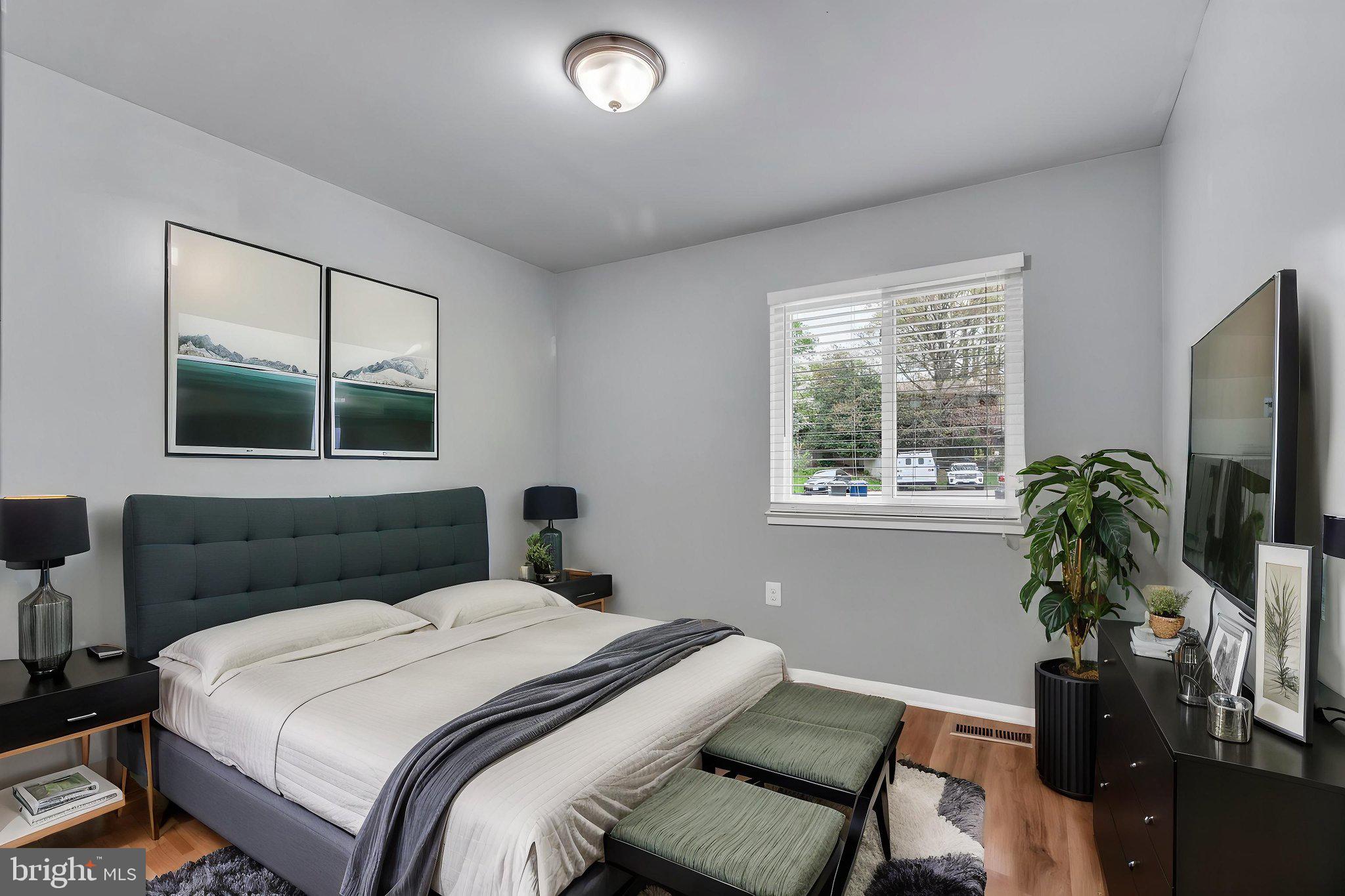 LAKE RIDGE - Residential