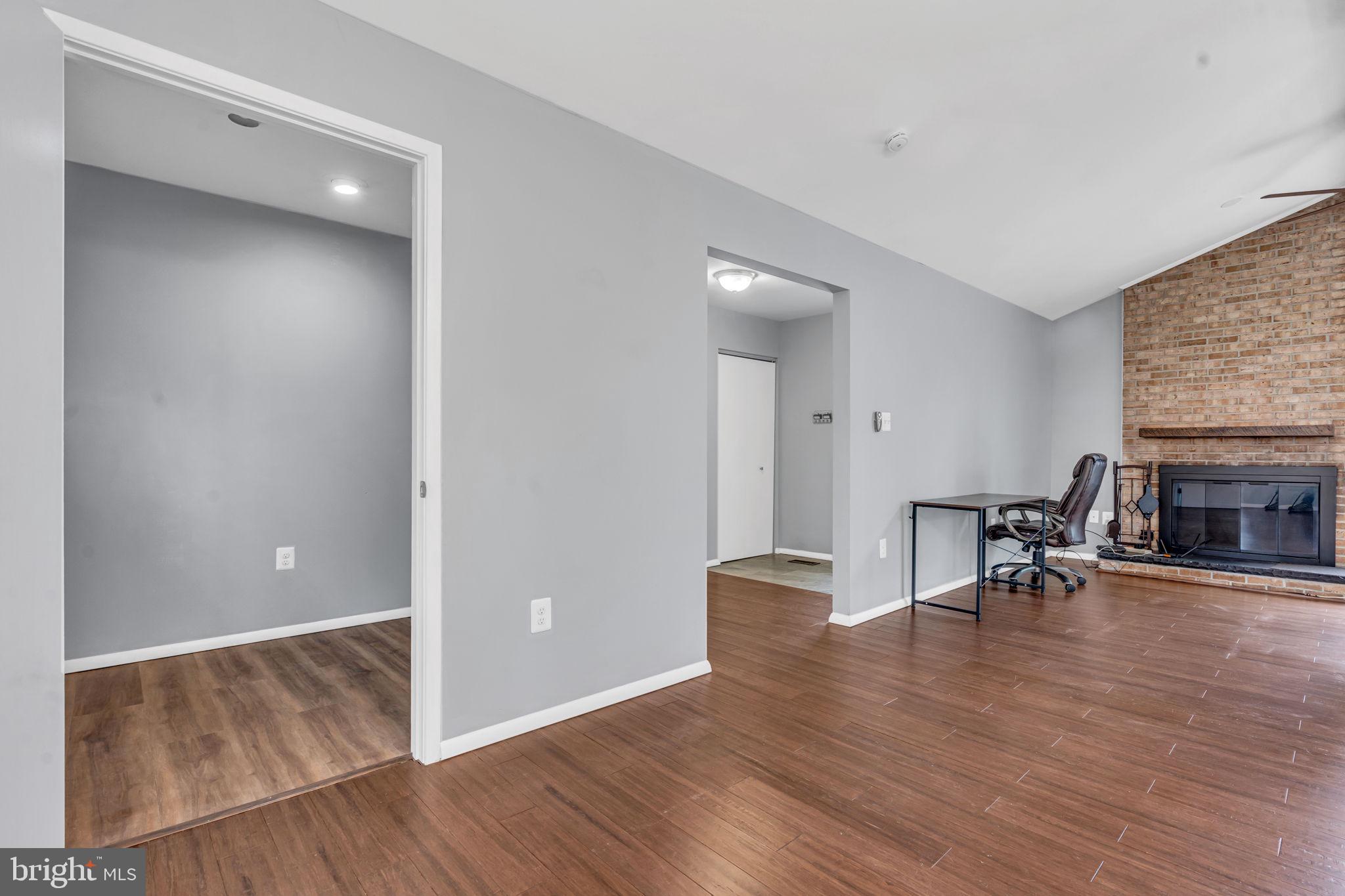 LAKE RIDGE - Residential