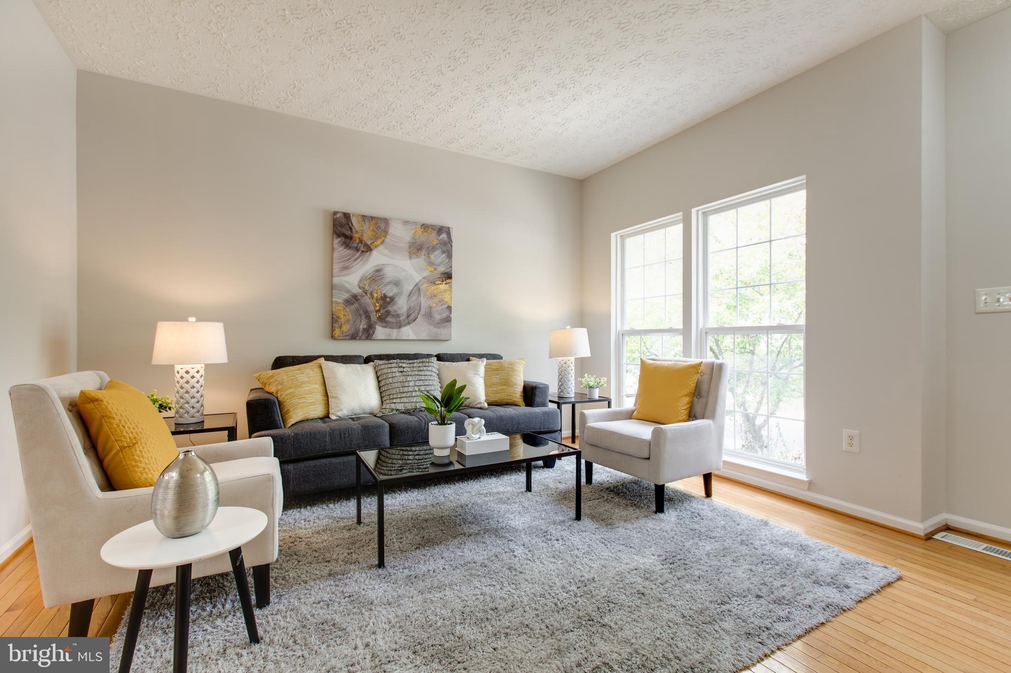 RUSSETT - Residential