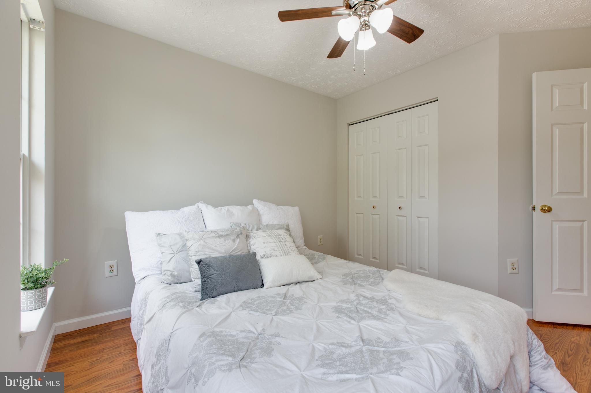 RUSSETT - Residential