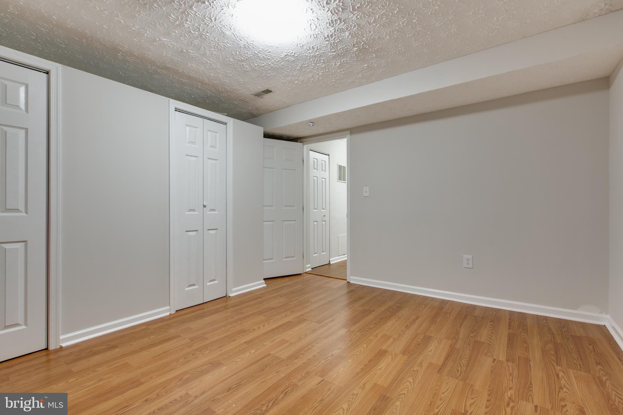 RUSSETT - Residential