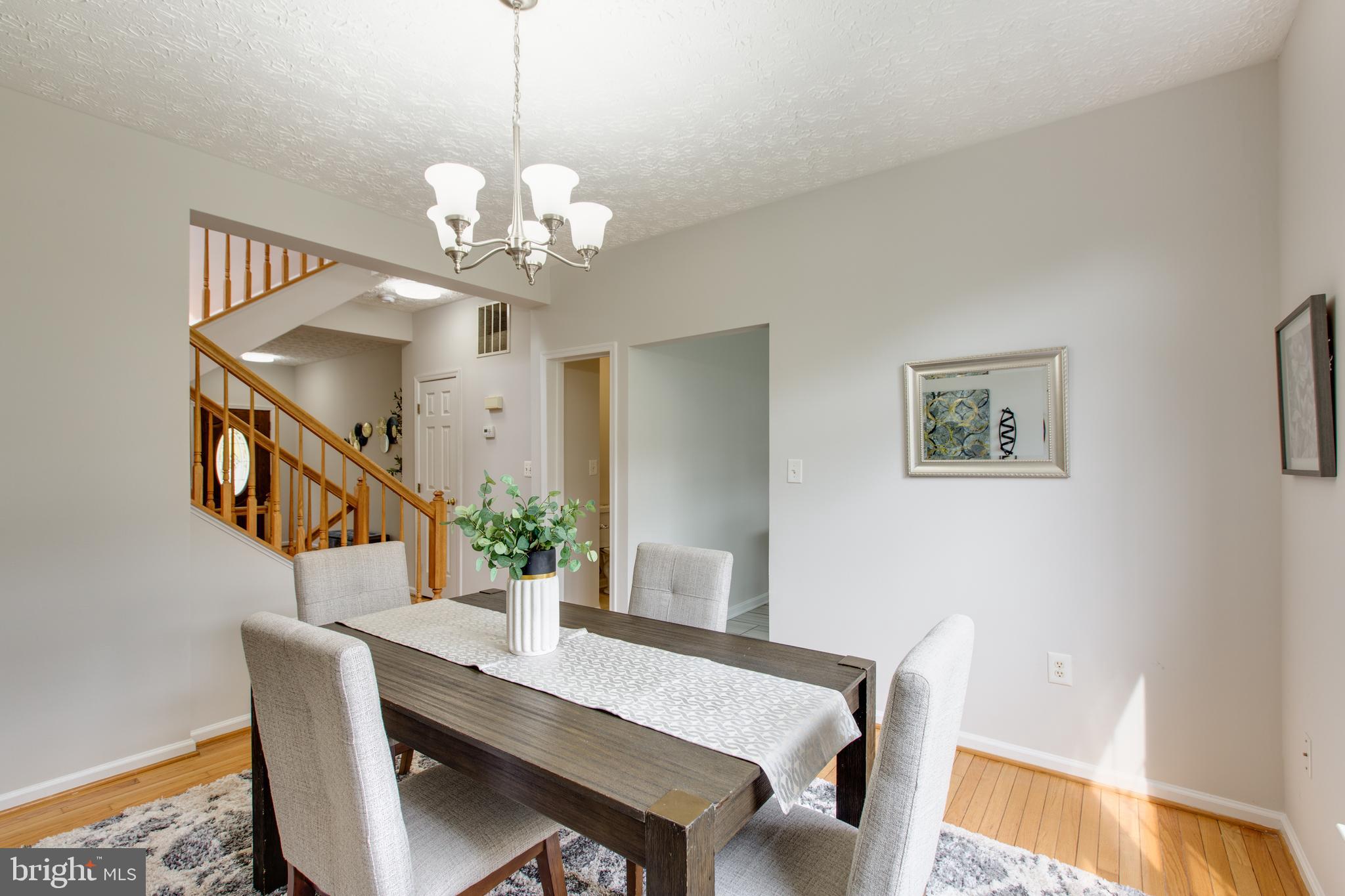 RUSSETT - Residential