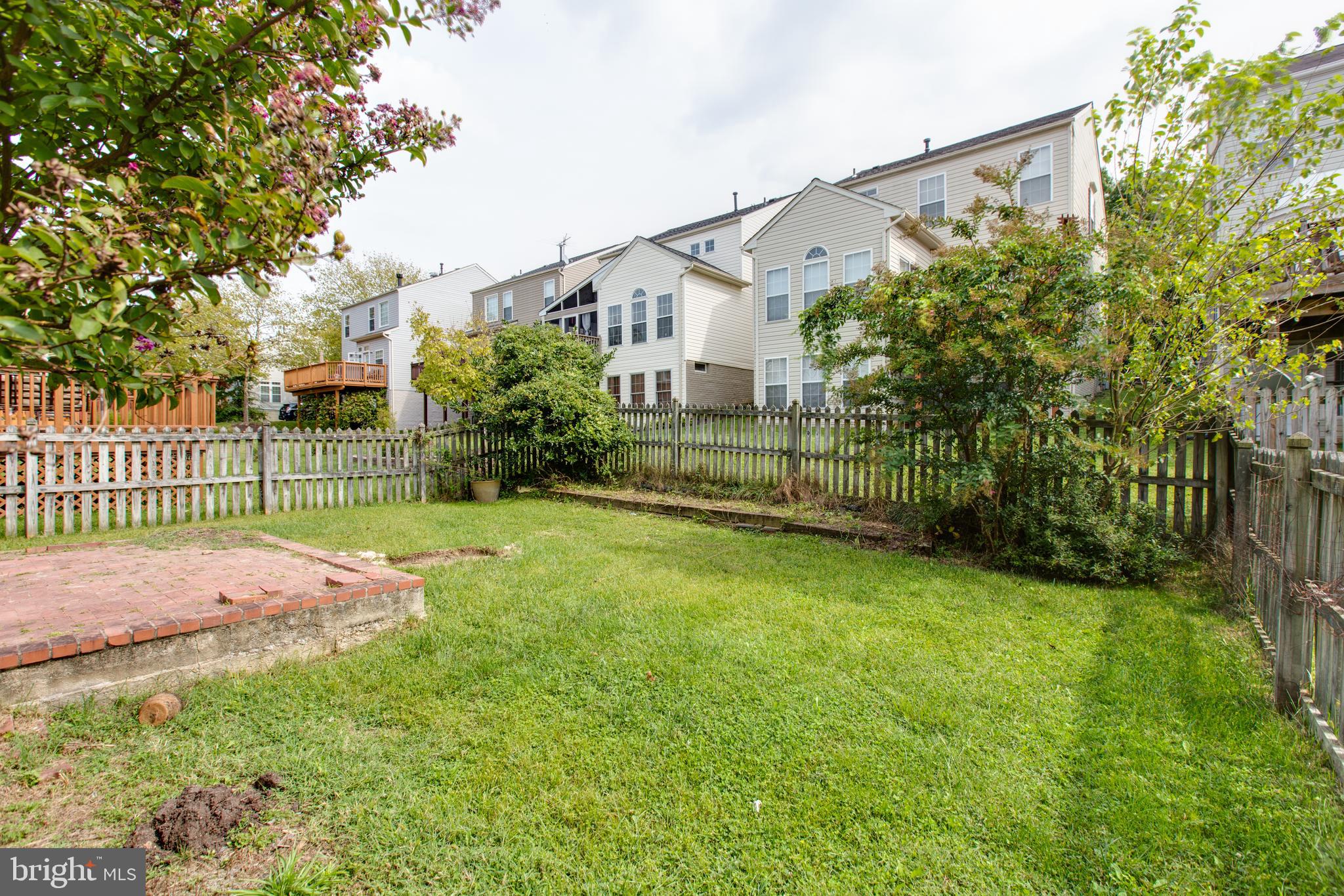 RUSSETT - Residential