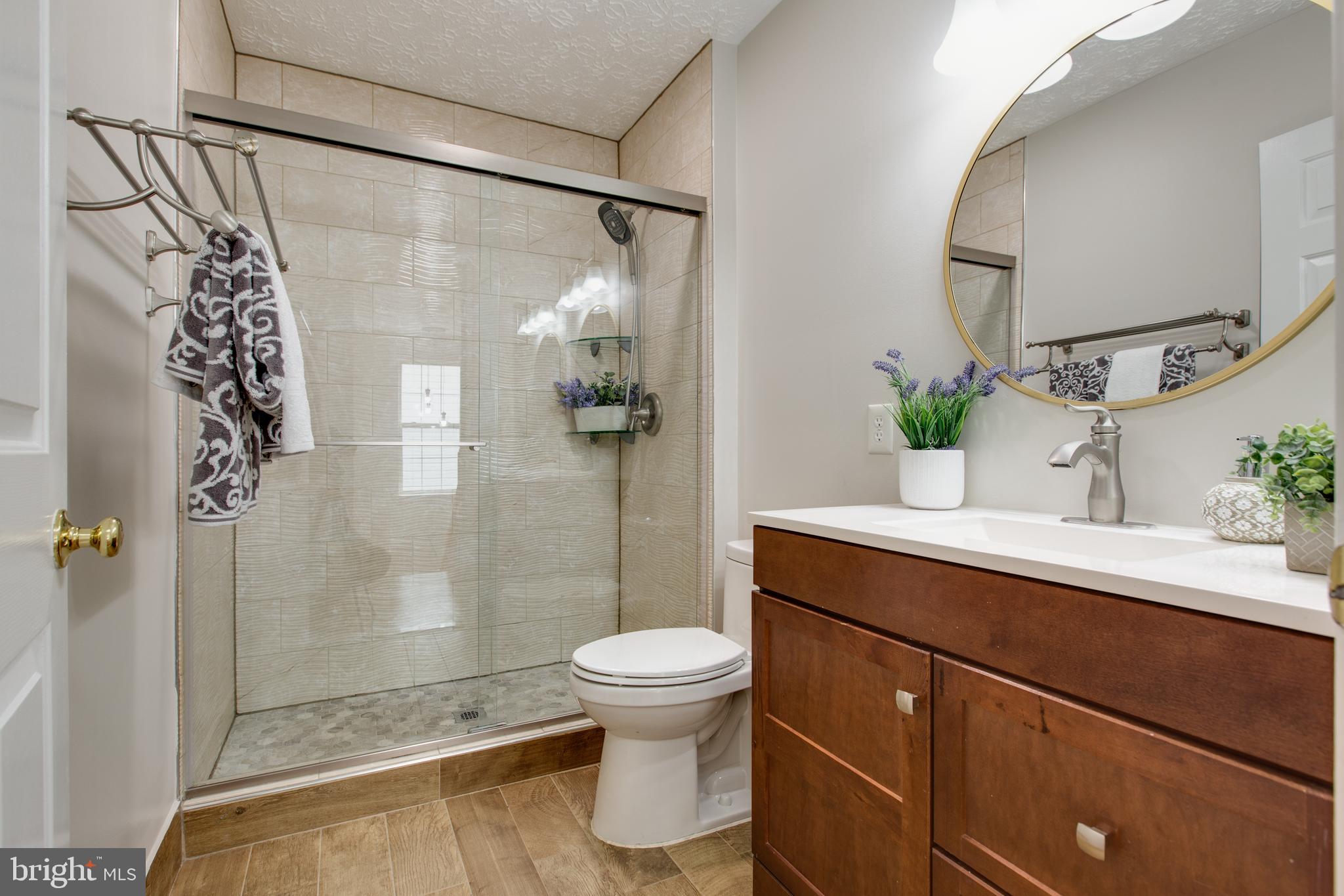 RUSSETT - Residential