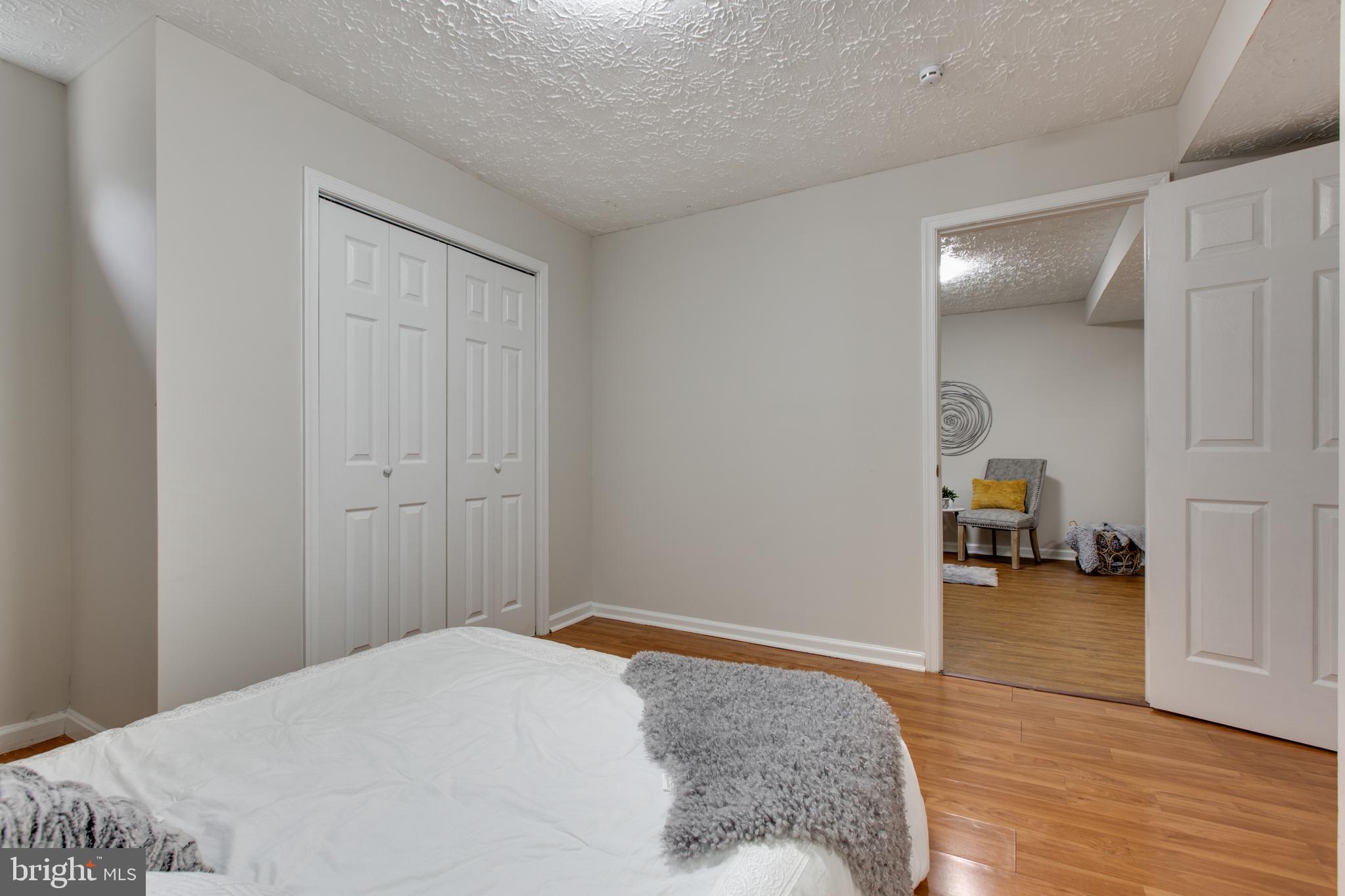 RUSSETT - Residential