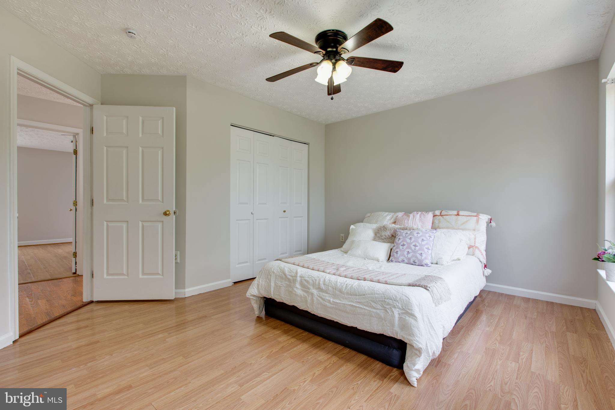 RUSSETT - Residential