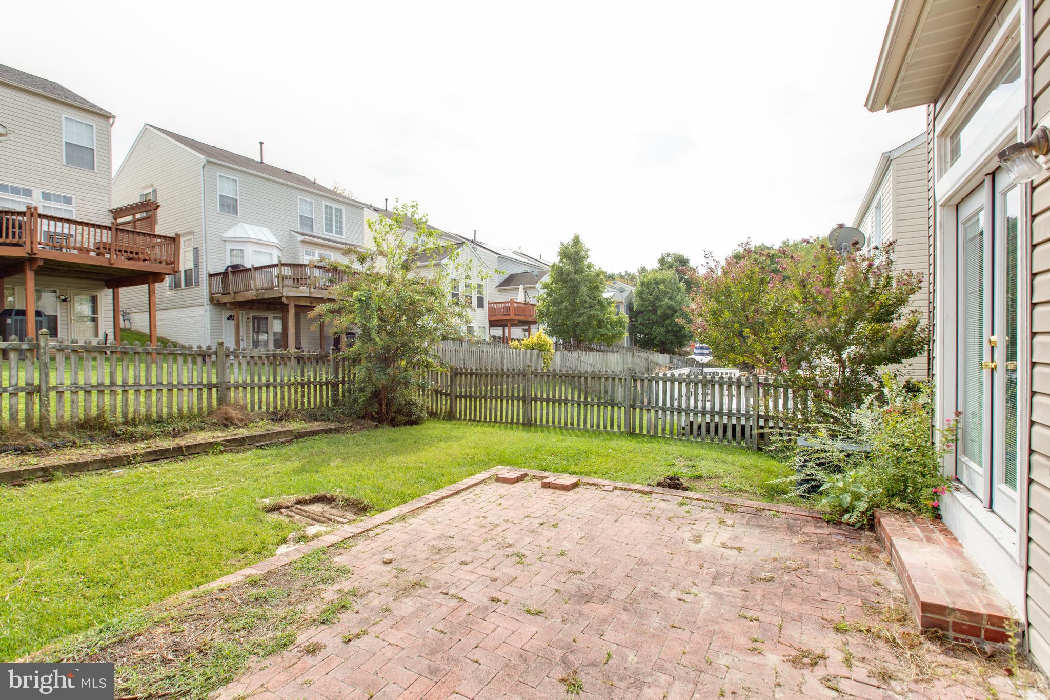 RUSSETT - Residential