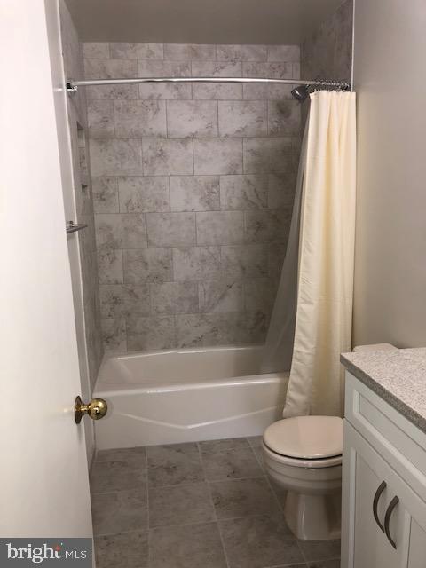 VILLARIDGE - Residential Lease