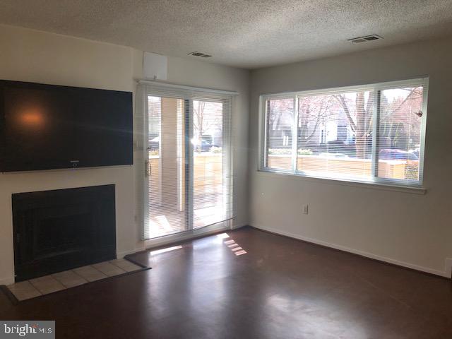 VILLARIDGE - Residential Lease