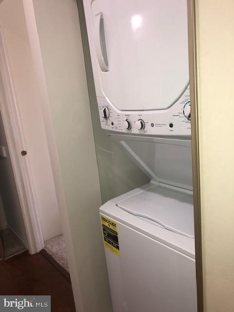 VILLARIDGE - Residential Lease