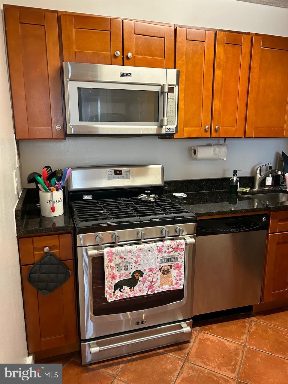 RIVERIA OF CHEVY CHASE - Residential Lease