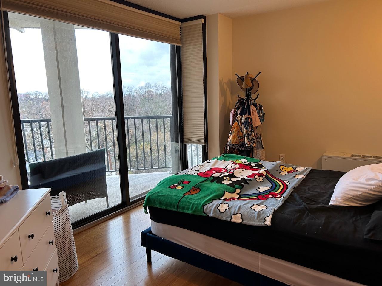 RIVERIA OF CHEVY CHASE - Residential Lease