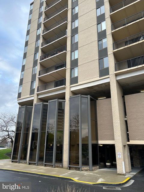 Photo of 4242 East West Highway #708, CHEVY CHASE, MD 20815 (MLS # MDMC2209746)