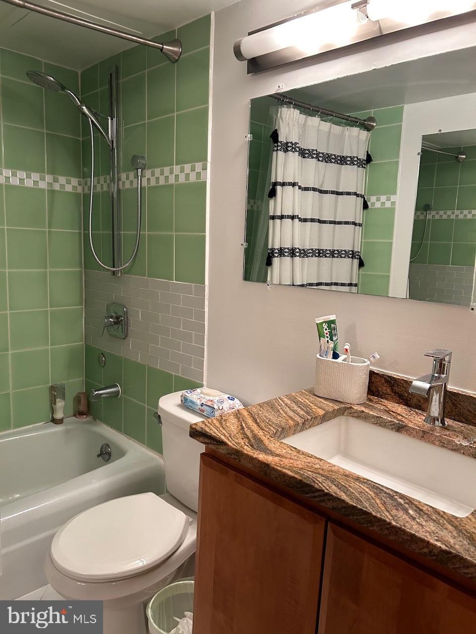 RIVERIA OF CHEVY CHASE - Residential Lease