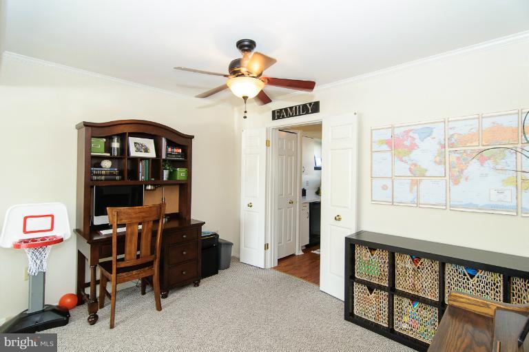 WOODLAND VILLAGE - Residential Lease