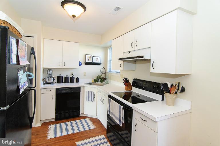 WOODLAND VILLAGE - Residential Lease