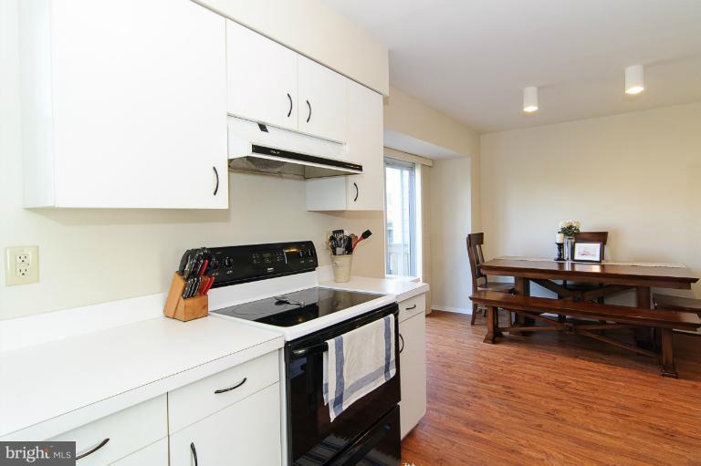 WOODLAND VILLAGE - Residential Lease