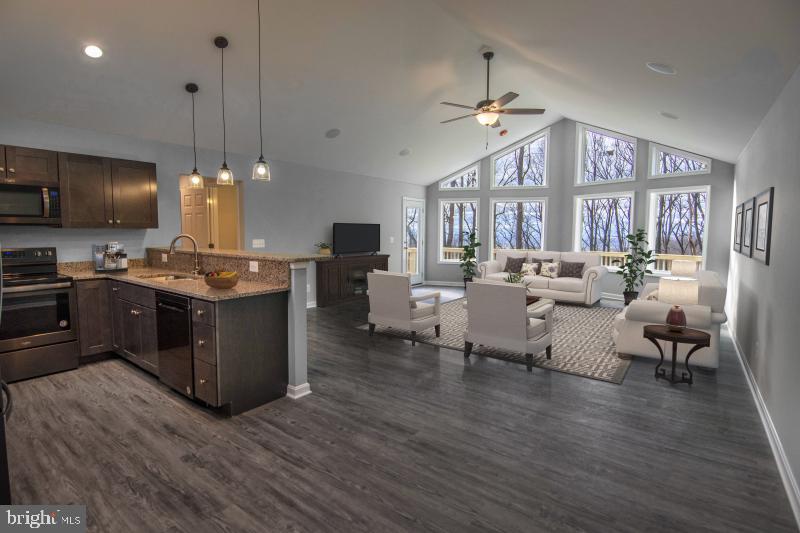 SHENANDOAH  SHORES - Residential